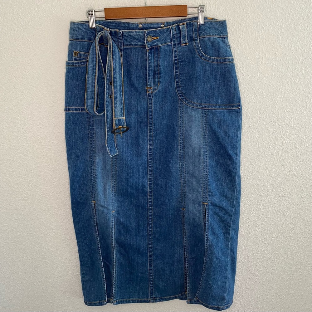 Denim skirt